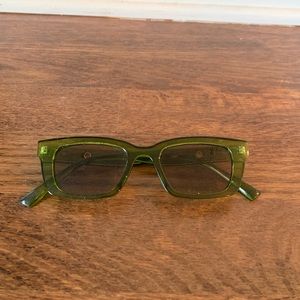 Trendy rectangle sunglasses